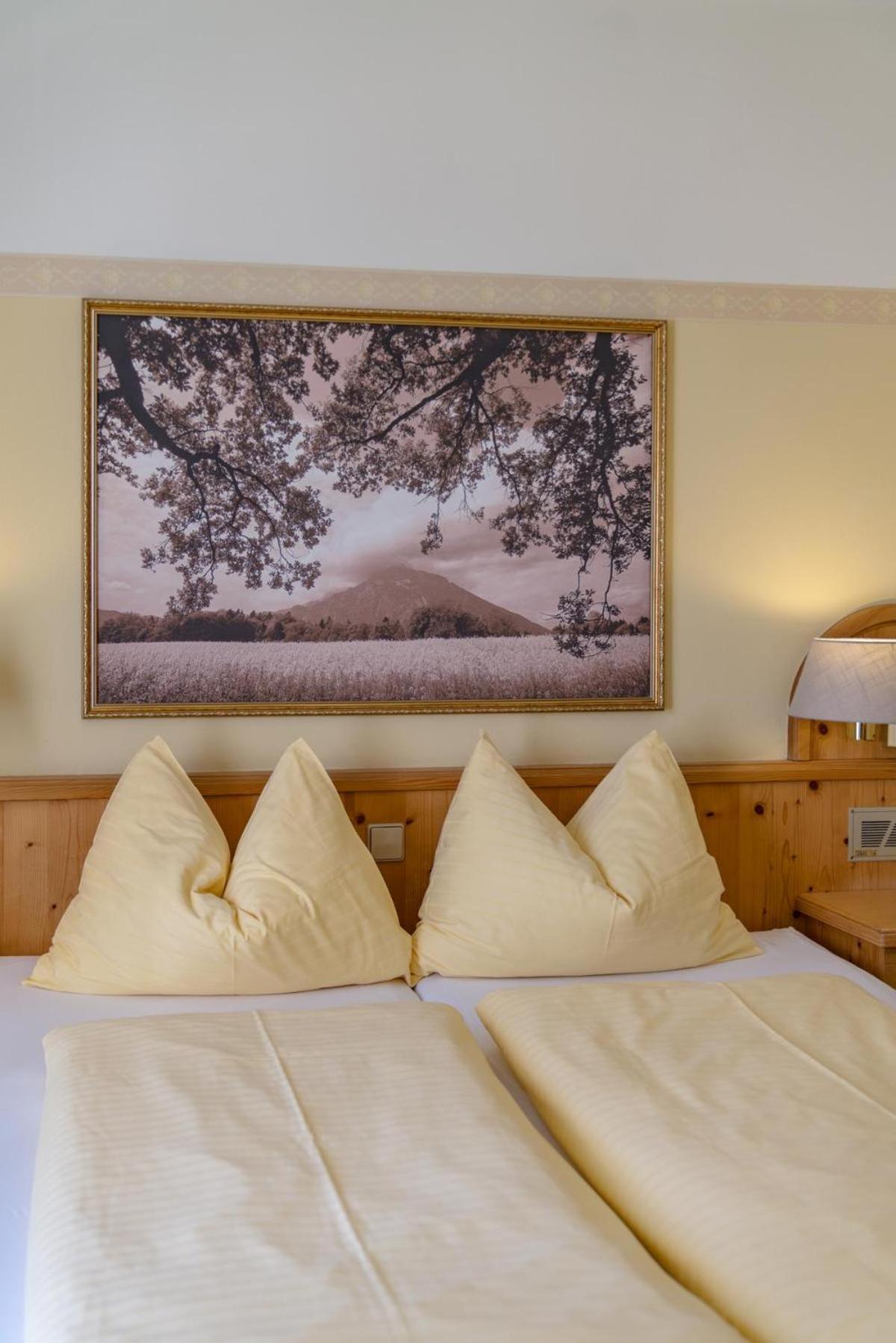 Hotel Restaurant Lebzelter อัลเทนมาร์คท์ อิม พองเงา ภายนอก รูปภาพ