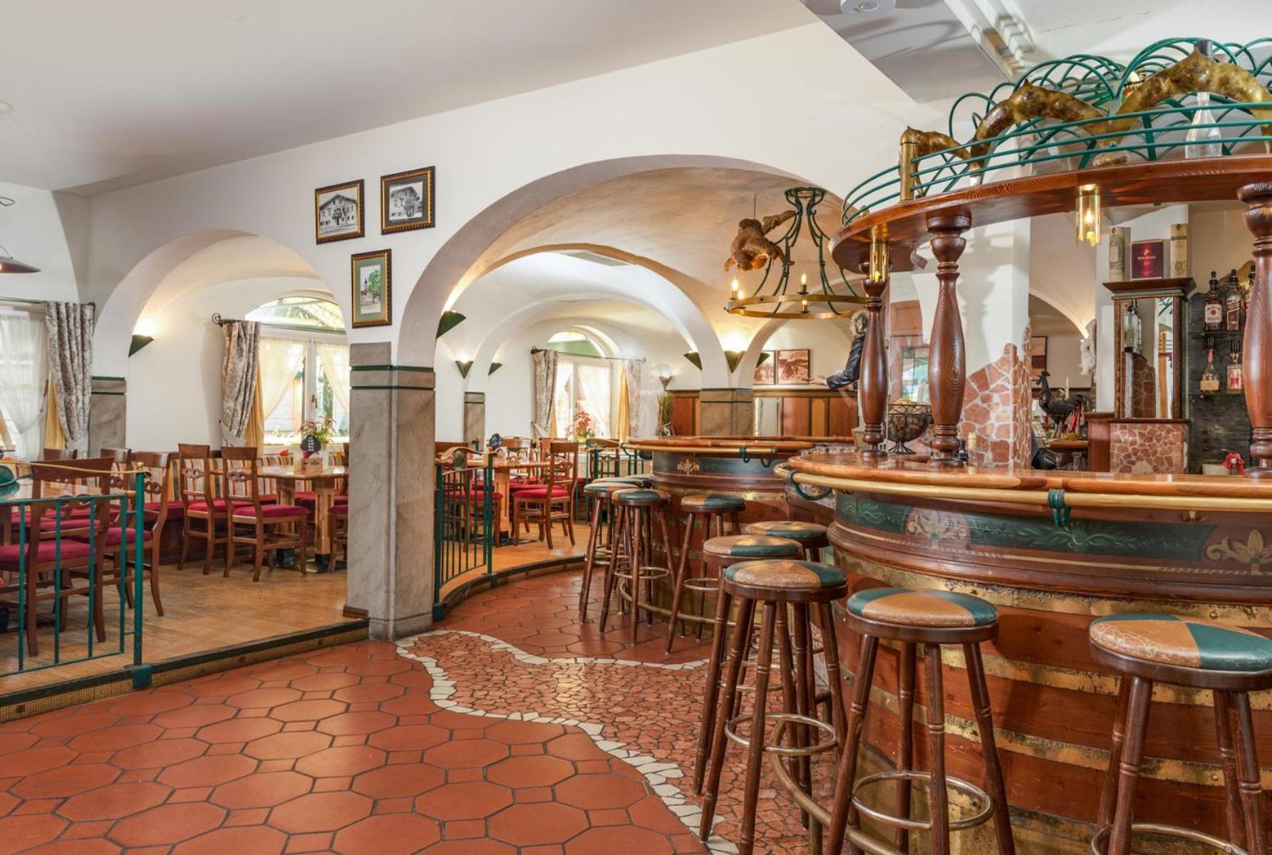 Hotel Restaurant Lebzelter อัลเทนมาร์คท์ อิม พองเงา ภายนอก รูปภาพ