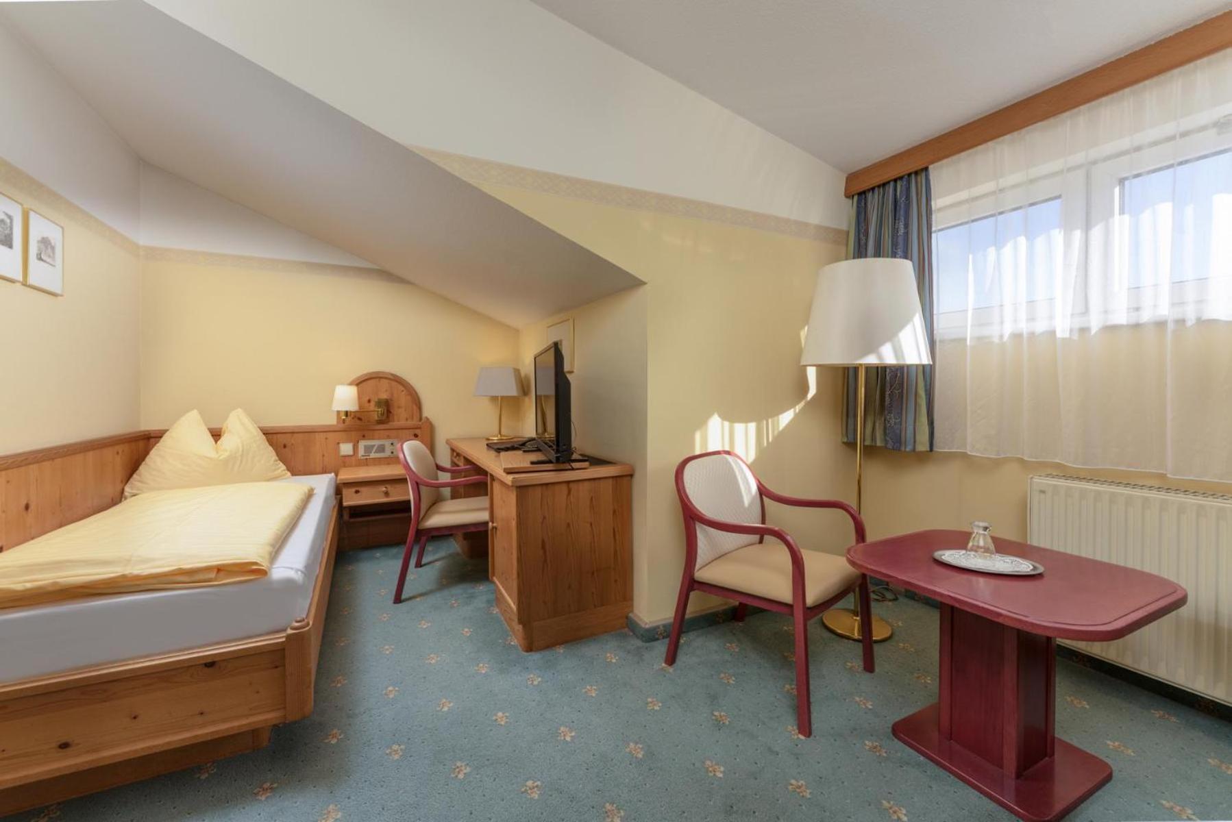 Hotel Restaurant Lebzelter อัลเทนมาร์คท์ อิม พองเงา ภายนอก รูปภาพ